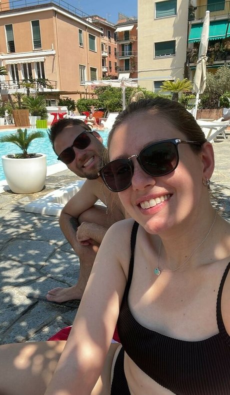 Naakte gelekte OnlyFans-foto van Carol Capel