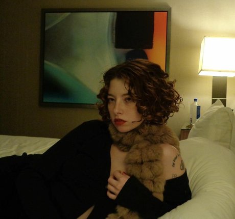 Naakte gelekte OnlyFans-foto van Francesfarmer420