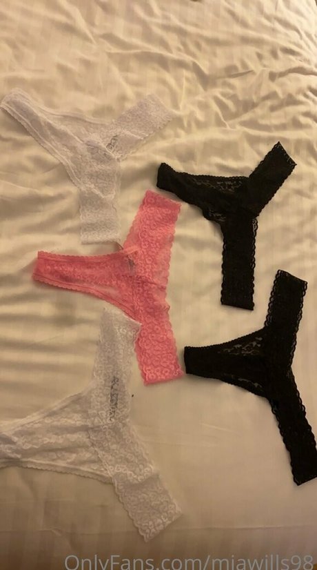 Naakte gelekte OnlyFans-foto van Miawills98