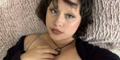 Naakte gelekte OnlyFans-foto van Lionessofgod