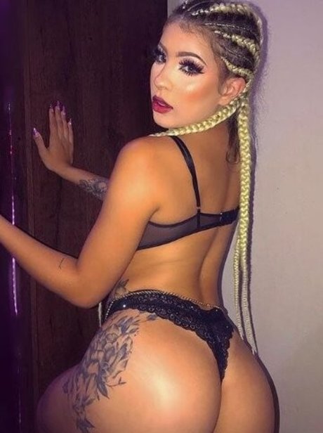 Sarah Stefany
