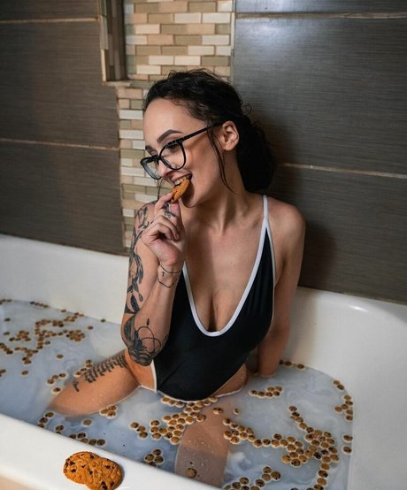Naakte gelekte OnlyFans-foto van Kittymekelsey