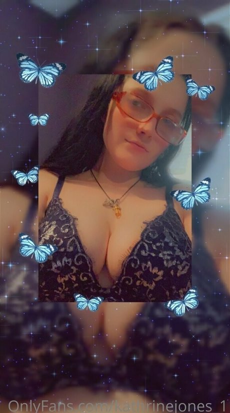 Naakte gelekte OnlyFans-foto van Kathrinejones1