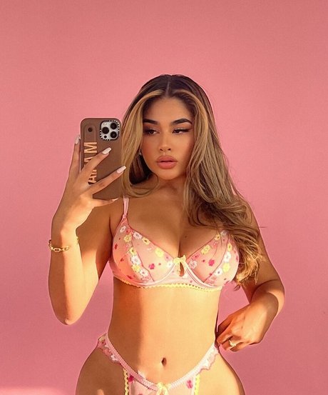 Naakte gelekte OnlyFans-foto van Maria Perez