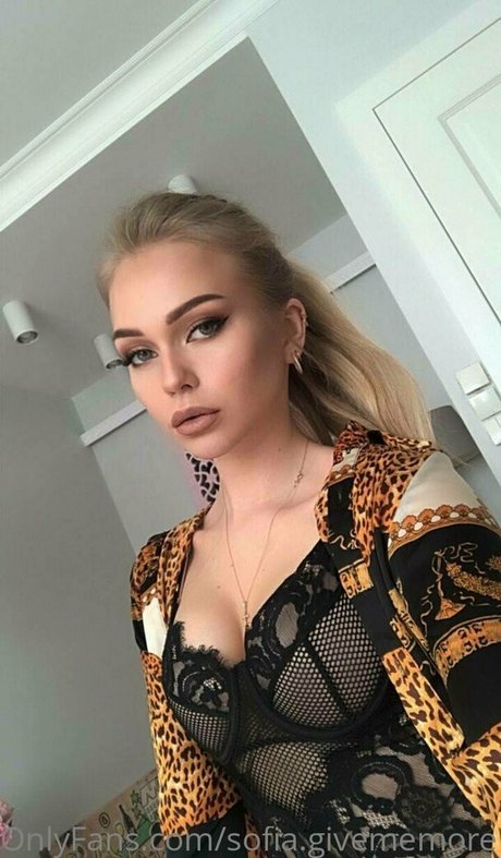 Naakte gelekte OnlyFans-foto van Hottestvenus