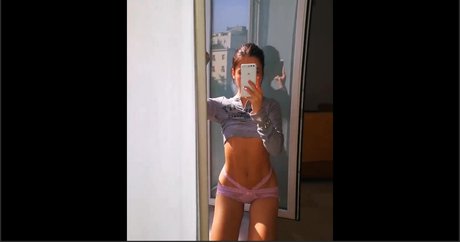 Lucrelisa Naakte gelekte OnlyFans-foto van Lucrelisa #56