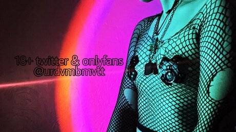 Naakte gelekte OnlyFans-foto van Void