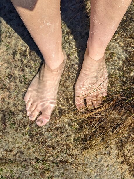 Naakte gelekte OnlyFans-foto van Classy Footsies