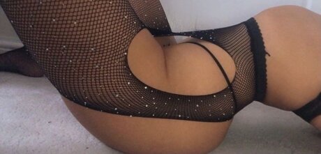 Naakte gelekte OnlyFans-foto van Labebotacandy