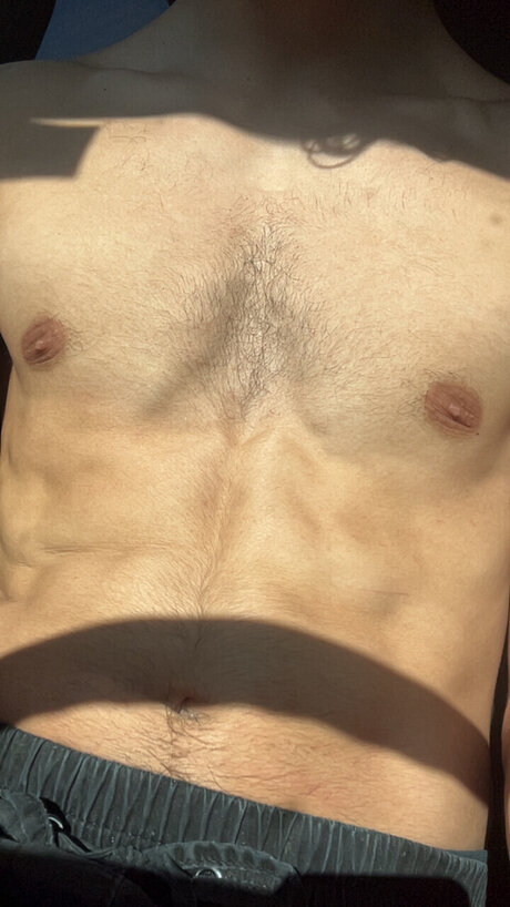 Naakte gelekte OnlyFans-foto van Icelikepolarpop