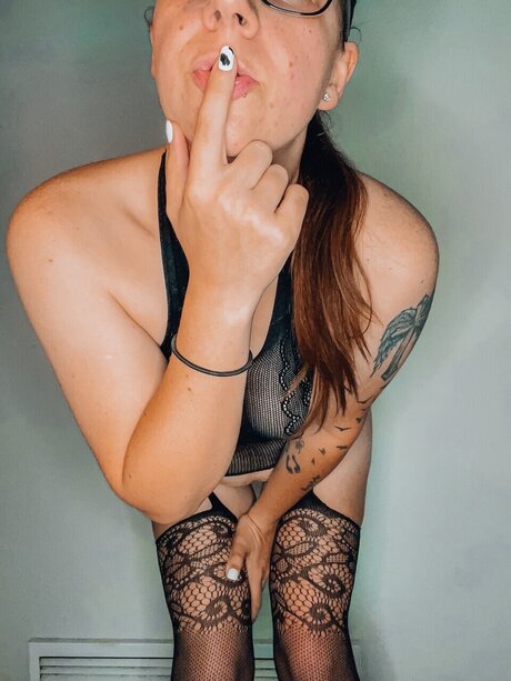 Naakte gelekte OnlyFans-foto van Baby Kayy Vip
