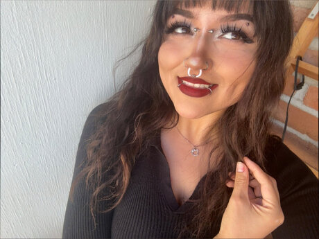 Naakte gelekte OnlyFans-foto van Belle Loven