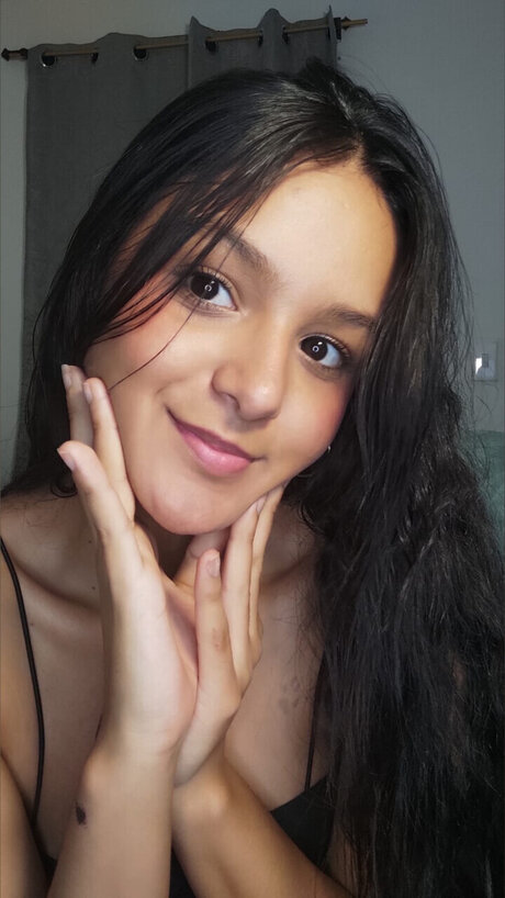 Naakte gelekte OnlyFans-foto van Angelina 