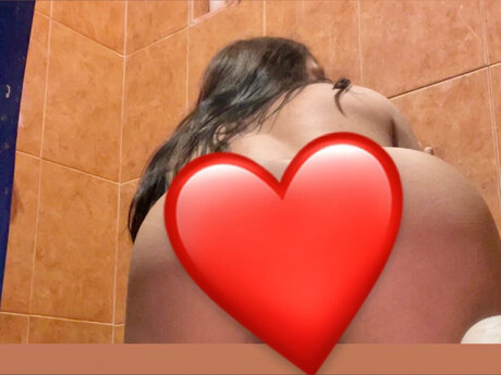 Naakte gelekte OnlyFans-foto van Ivania Arredondo