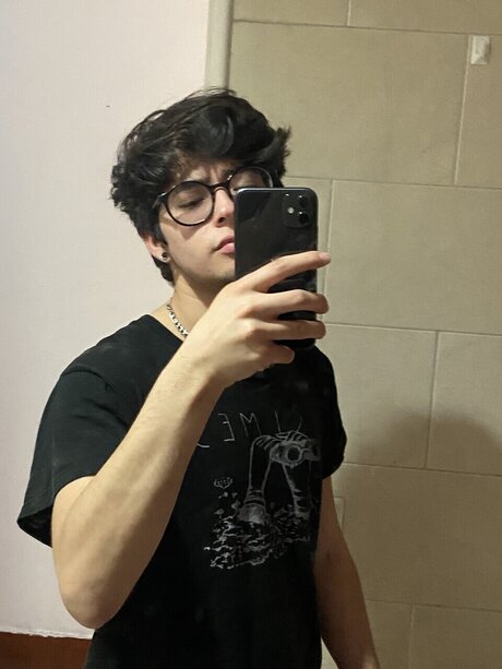 Naakte gelekte OnlyFans-foto van Badboy23