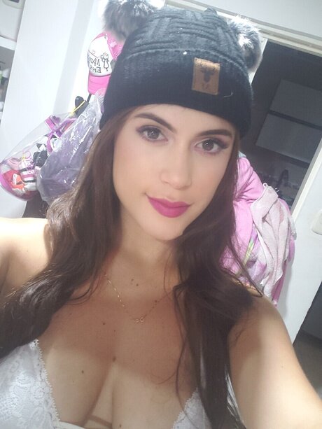 Naakte gelekte OnlyFans-foto van Sweettgina