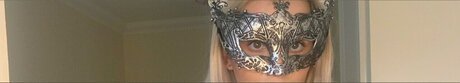 Naakte gelekte OnlyFans-foto van Masked Mia