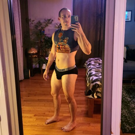 Naakte gelekte OnlyFans-foto van Thecagedboy