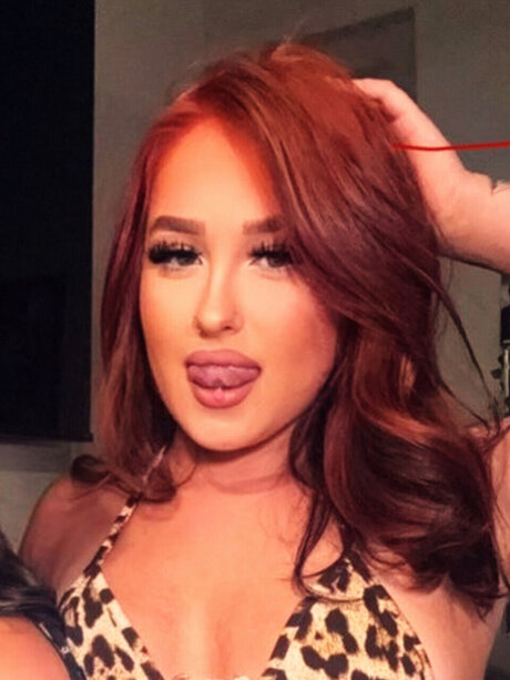 Naakte gelekte OnlyFans-foto van Harley