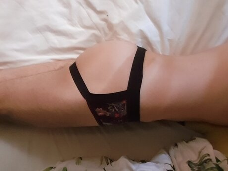 Naakte gelekte OnlyFans-foto van Sqweem