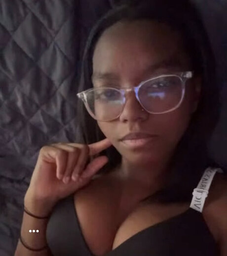 Naakte gelekte OnlyFans-foto van Brittany Nicole