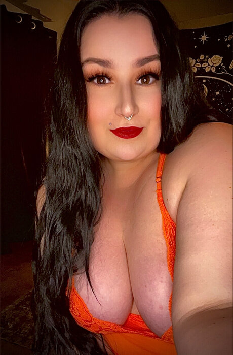 Naakte gelekte OnlyFans-foto van Witchchick707
