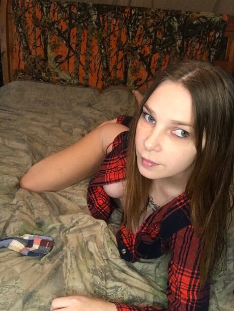 Naakte gelekte OnlyFans-foto van Hot Mama