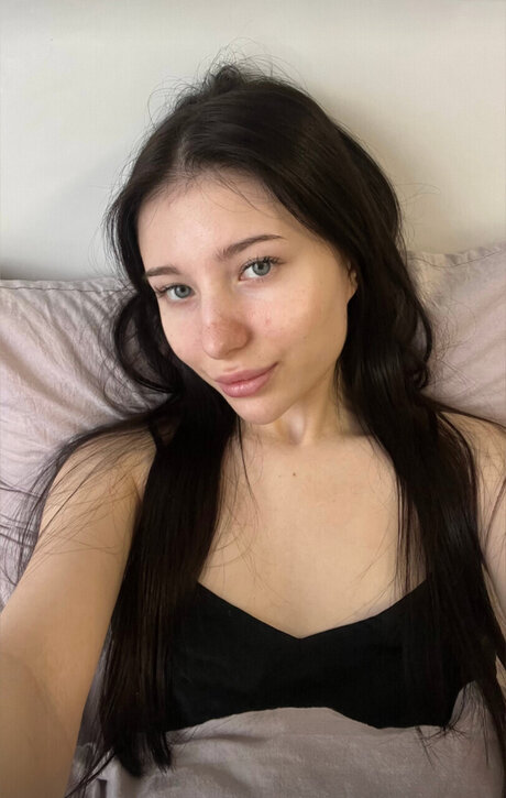 Naakte gelekte OnlyFans-foto van Molly 
