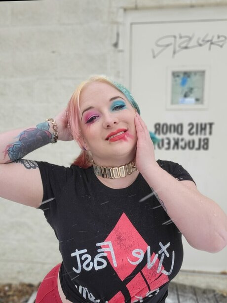Naakte gelekte OnlyFans-foto van Vickidoll