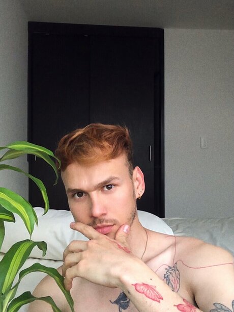 Naakte gelekte OnlyFans-foto van Andres