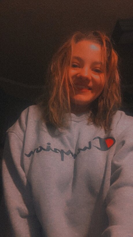 Naakte gelekte OnlyFans-foto van Marie4420
