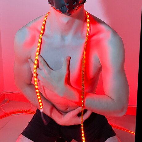 Naakte gelekte OnlyFans-foto van Mikey