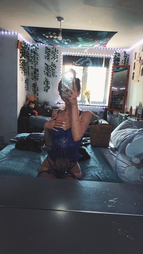 Naakte gelekte OnlyFans-foto van Lexi Parker