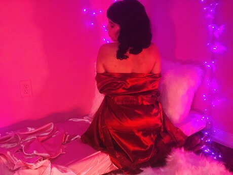 Naakte gelekte OnlyFans-foto van Crowned Vixen