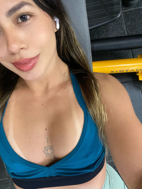 Naakte gelekte OnlyFans-foto van Lina Garces
