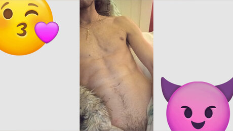 Naakte gelekte OnlyFans-foto van Hung Virgo Uncensored