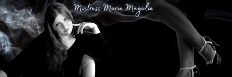 Naakte gelekte OnlyFans-foto van Marie Magalie Pvt