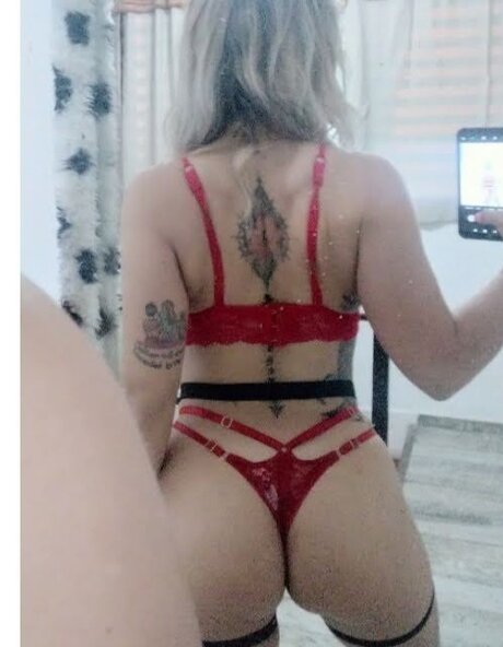 Naakte gelekte OnlyFans-foto van Candy