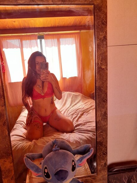 Naakte gelekte OnlyFans-foto van Eli