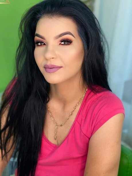 Naakte gelekte OnlyFans-foto van Missbys
