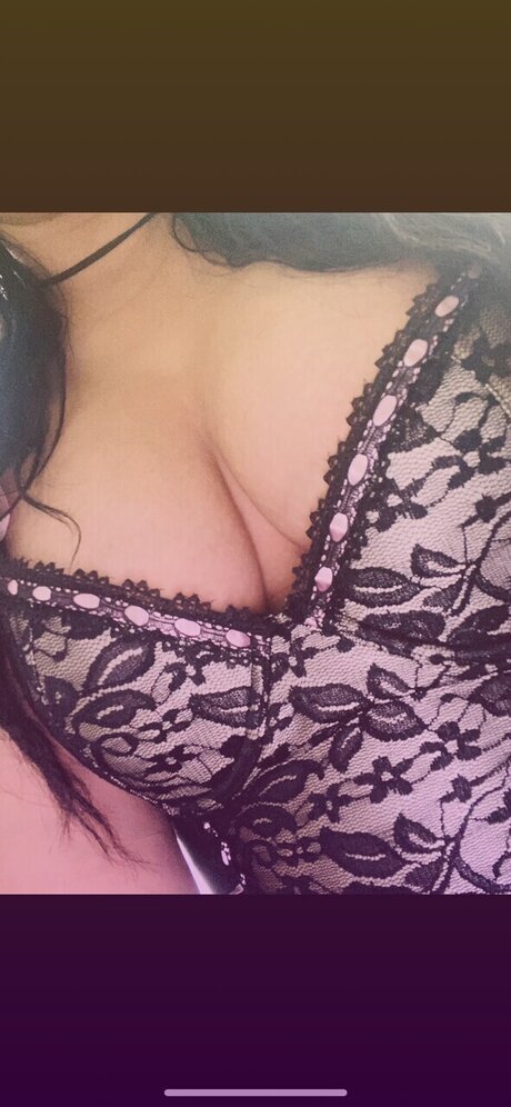 Naakte gelekte OnlyFans-foto van Bootygirl X