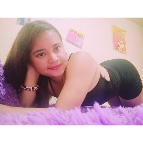 Naakte gelekte OnlyFans-foto van Andreita Ospina