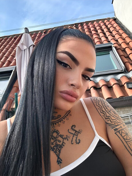 Naakte gelekte OnlyFans-foto van Ohheavenly