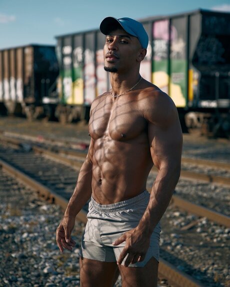 Naakte gelekte OnlyFans-foto van Damien
