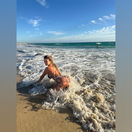 Naakte gelekte OnlyFans-foto van Uk Cowgirl
