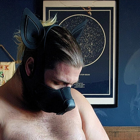 Naakte gelekte OnlyFans-foto van Pupamore