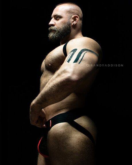 Naakte gelekte OnlyFans-foto van Niksshapeup