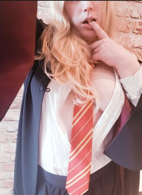 Naakte gelekte OnlyFans-foto van Ilaya