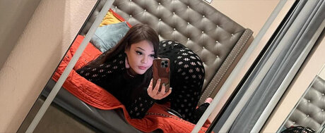 Naakte gelekte OnlyFans-foto van Marie