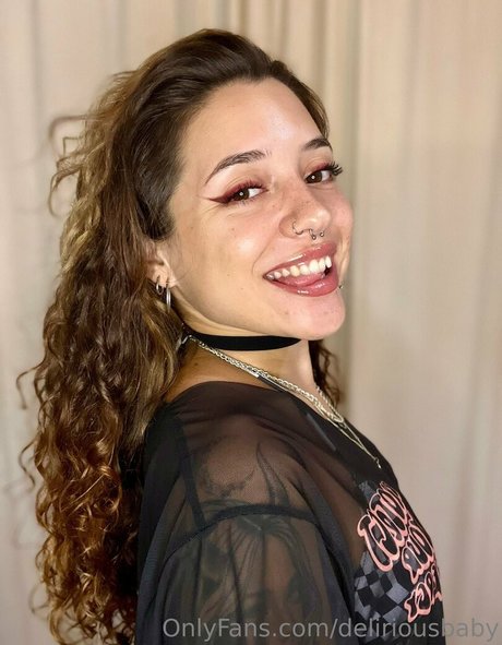 Naakte gelekte OnlyFans-foto van Deliriousbaby